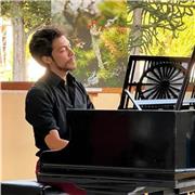 Titulado de Interpretación en Piano Realiza Clases de Instrumento y Teoría 100% Personalizables